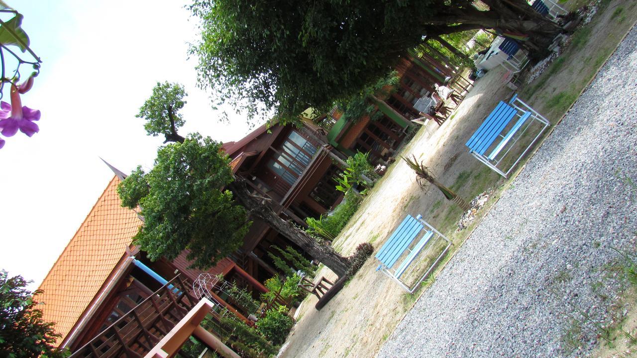 Ruen Khaoyai Hotel Pak Chong Екстериор снимка